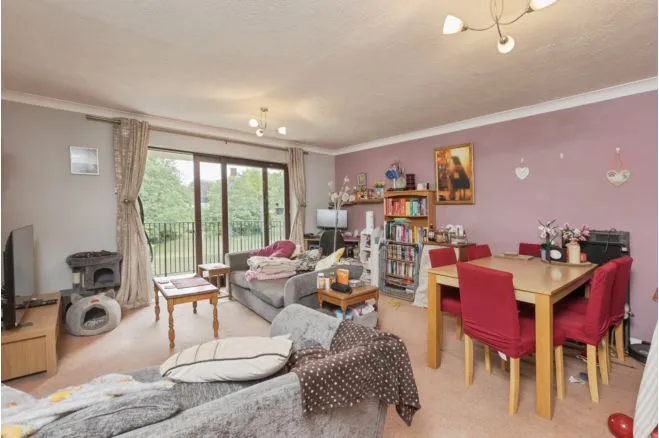 Meadow Lane, Longfield, DA3, photo 3