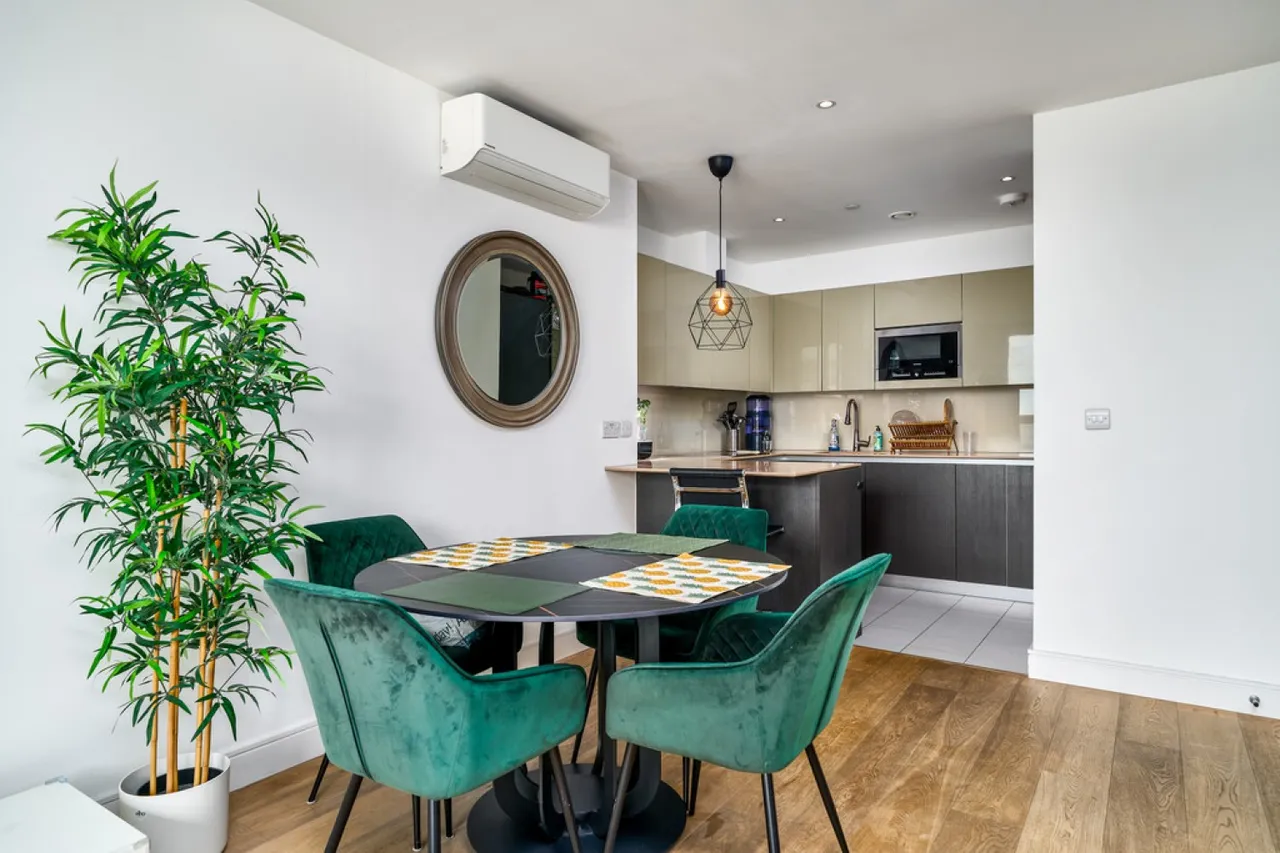 Flotilla House, Battersea Reach, photo 5