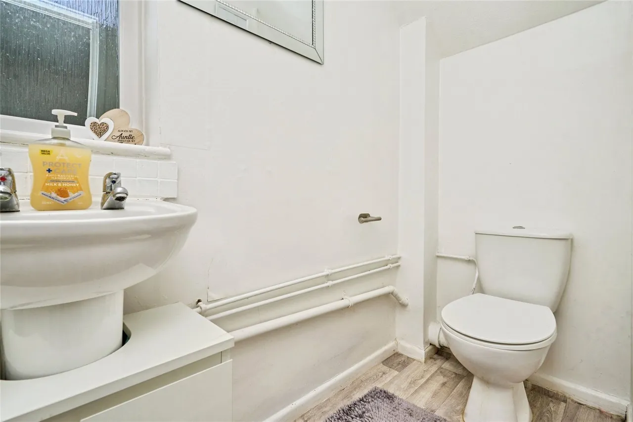 Woods Drive, Apse Heath, PO36, photo 14