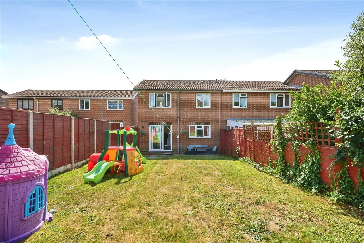 Woods Drive, Apse Heath, PO36, photo 6
