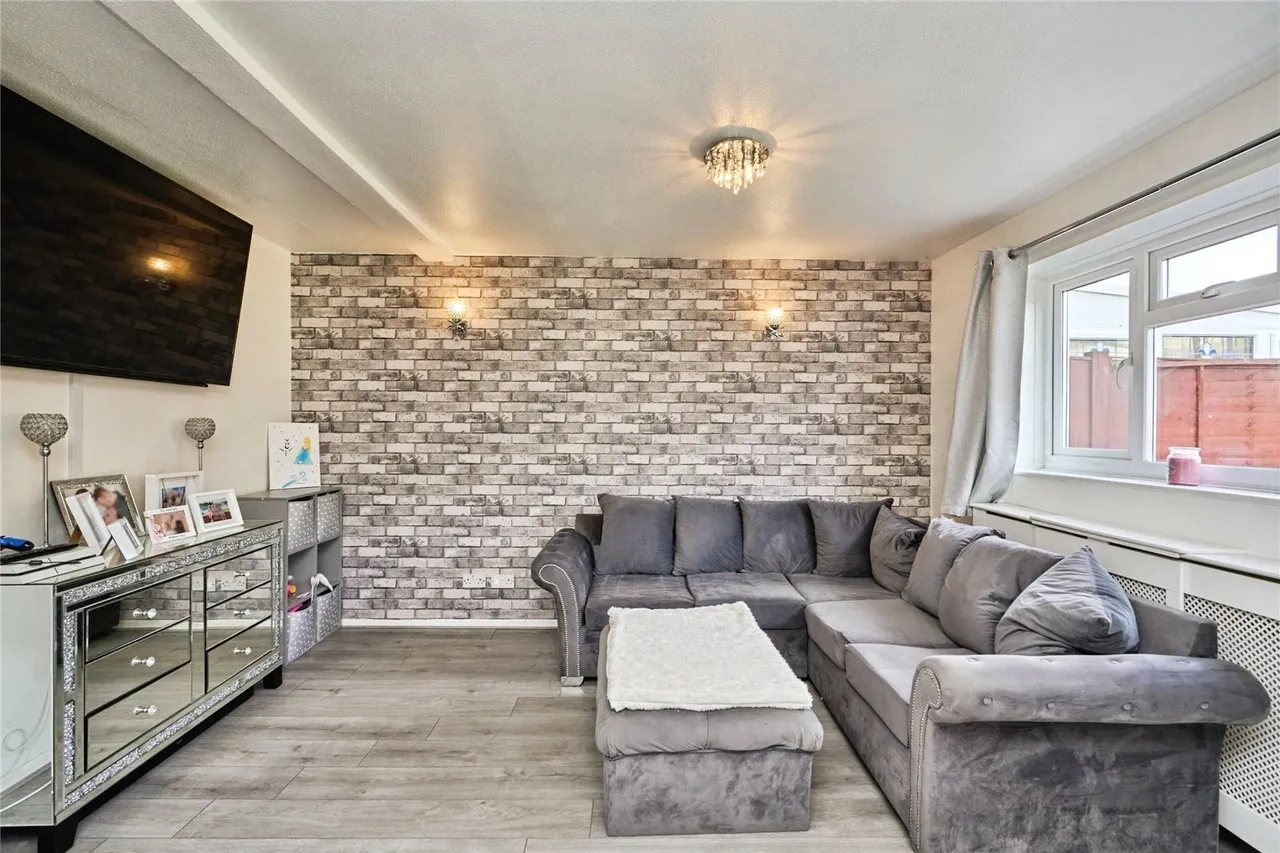 Woods Drive, Apse Heath, PO36, photo 3