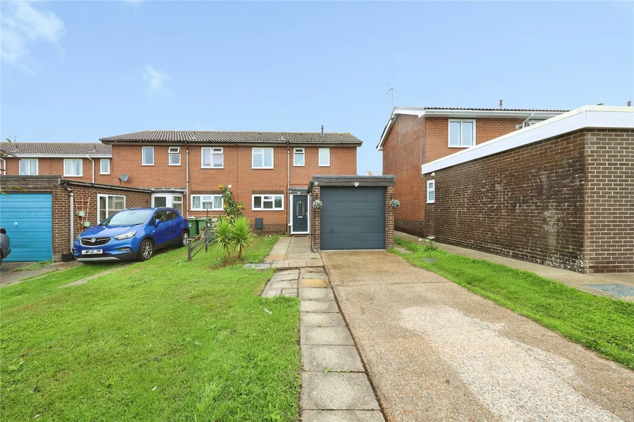 Woods Drive, Apse Heath, PO36, photo 17