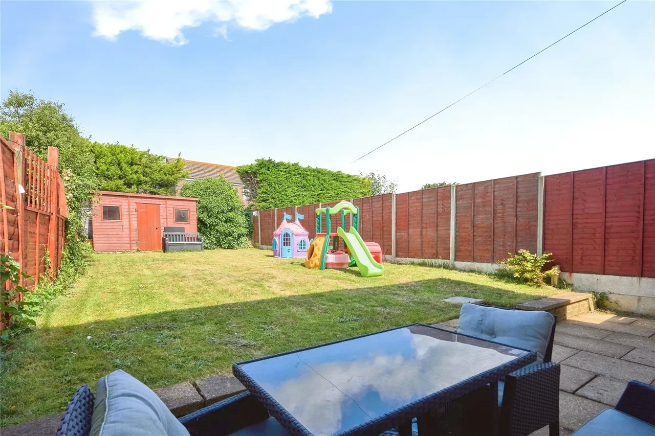 Woods Drive, Apse Heath, PO36, photo 2