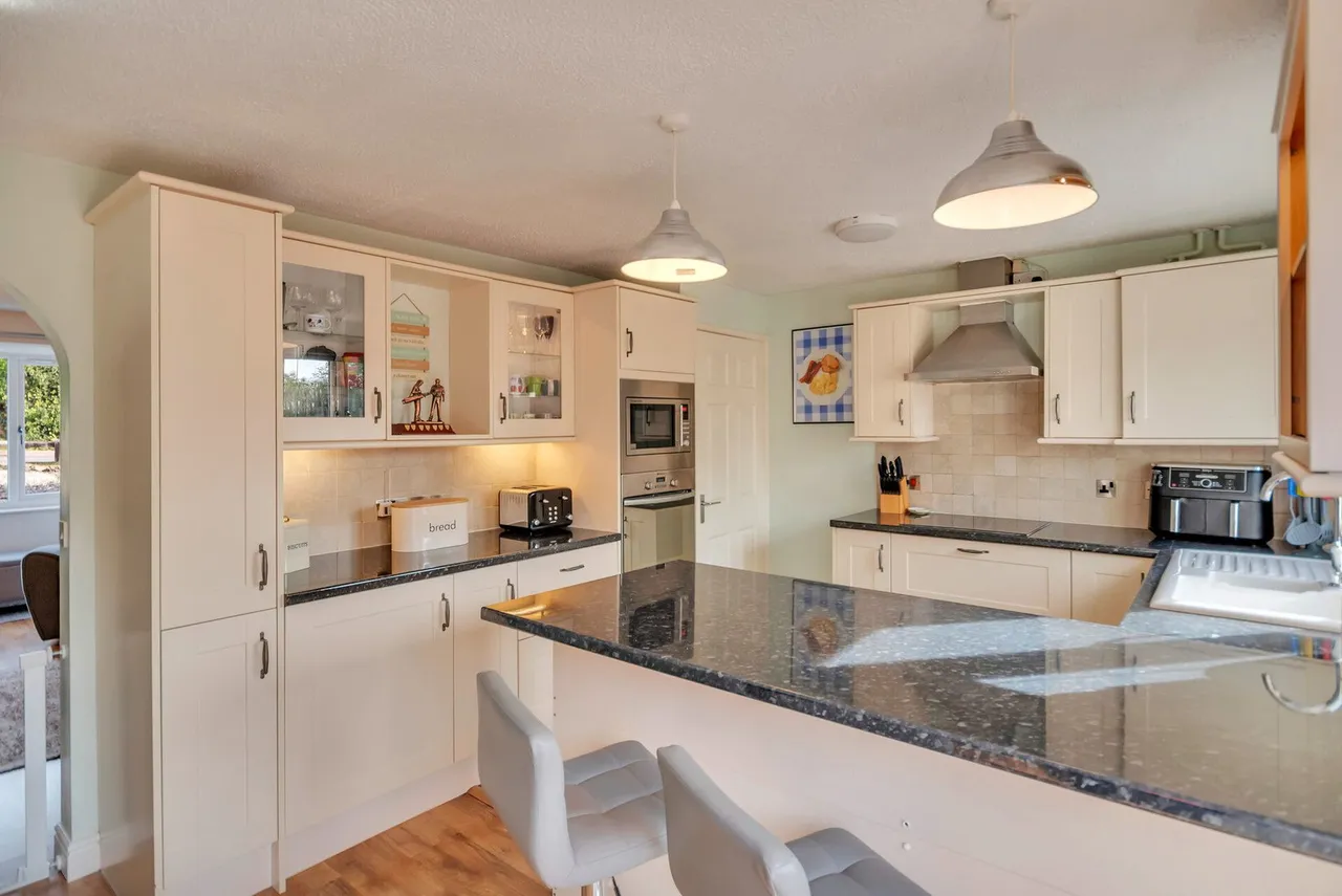 Dyffryn Foel, Llansantffraid, SY22, photo 5