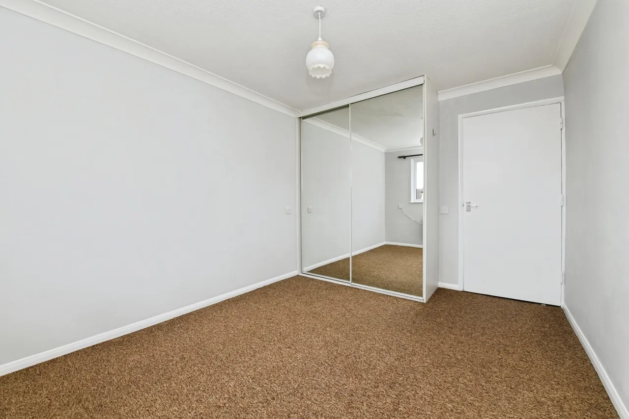 Brackendale Court, Basildon, Essex, SS13, photo 10
