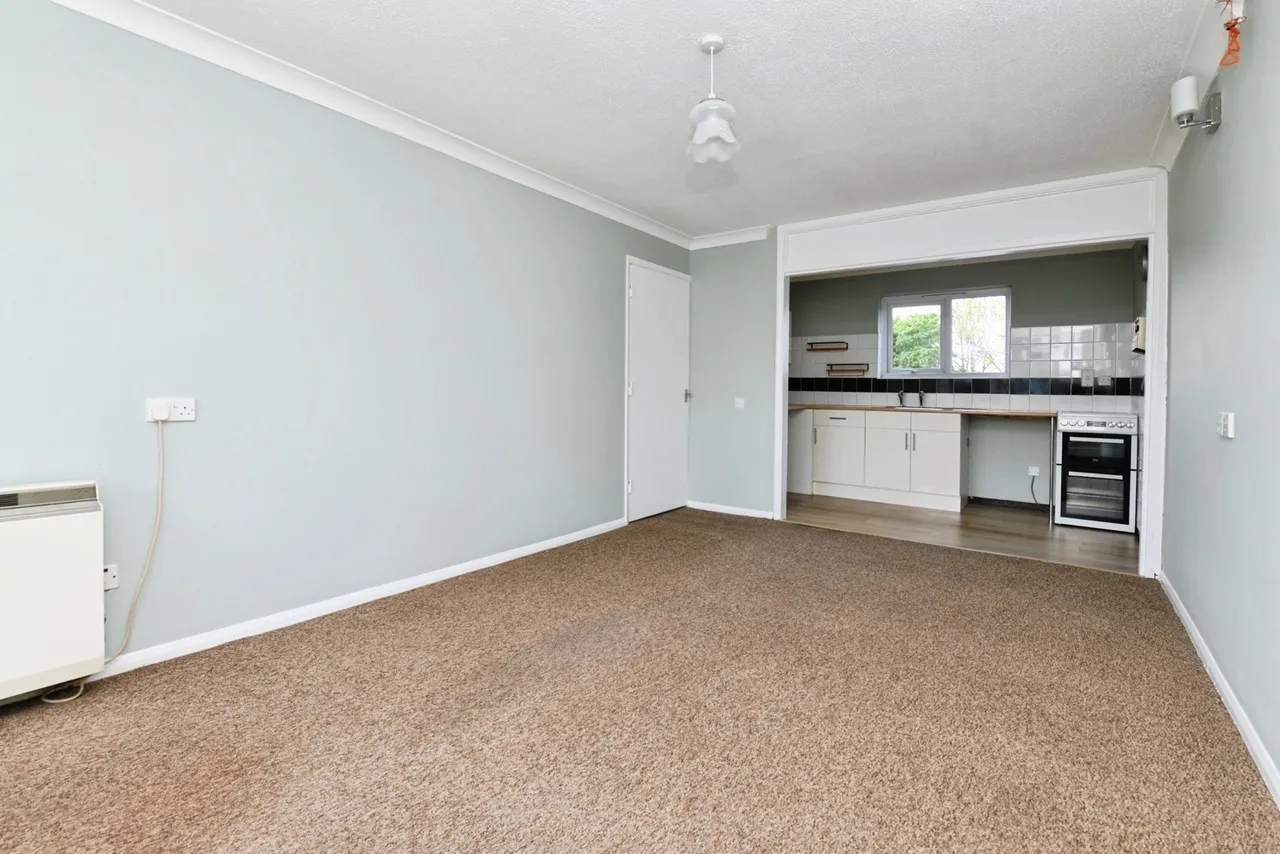 Brackendale Court, Basildon, Essex, SS13, photo 5