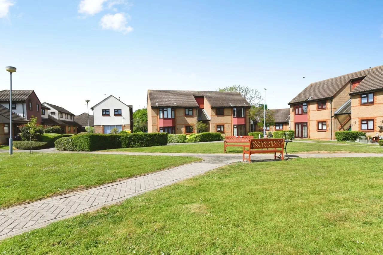 Brackendale Court, Basildon, Essex, SS13, photo 13