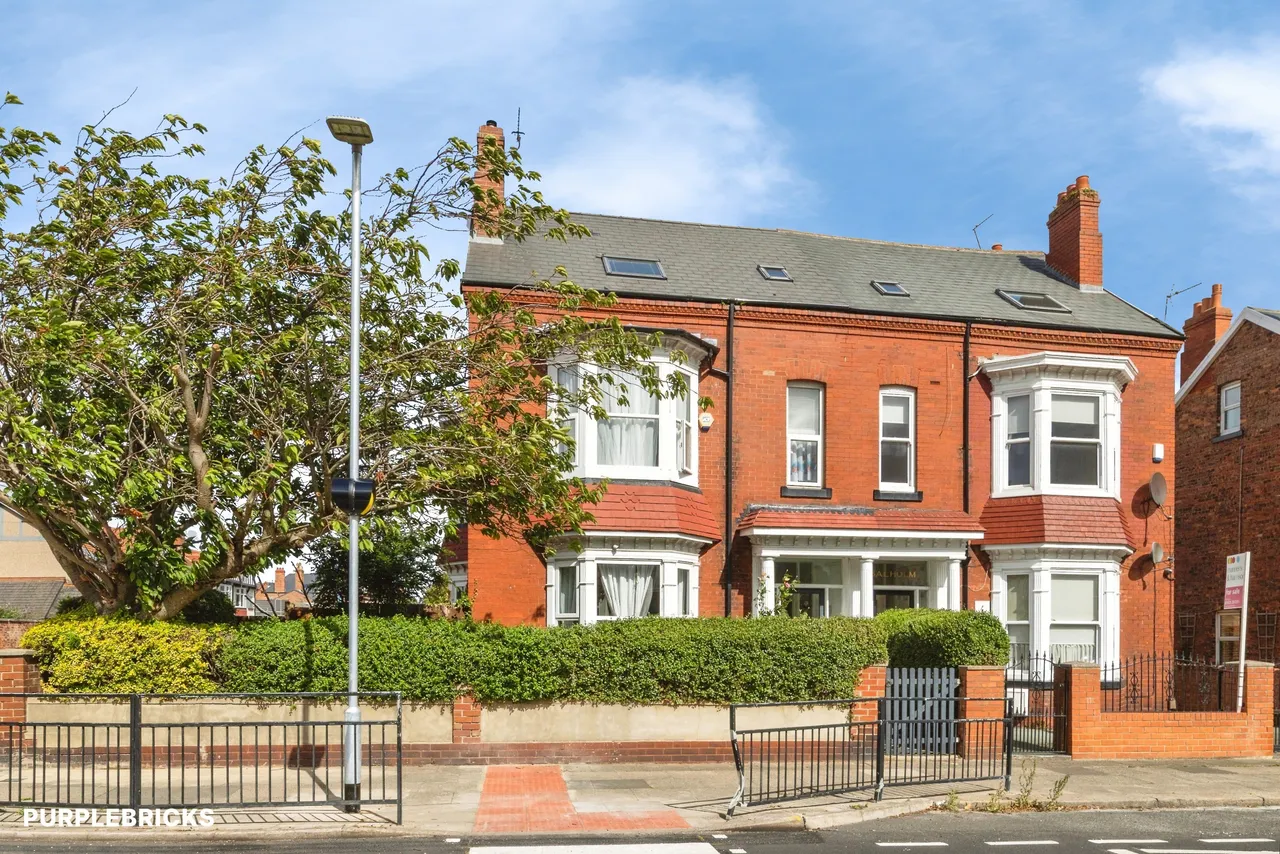 6 bed house for sale, Park Road, Hartlepool, TS26