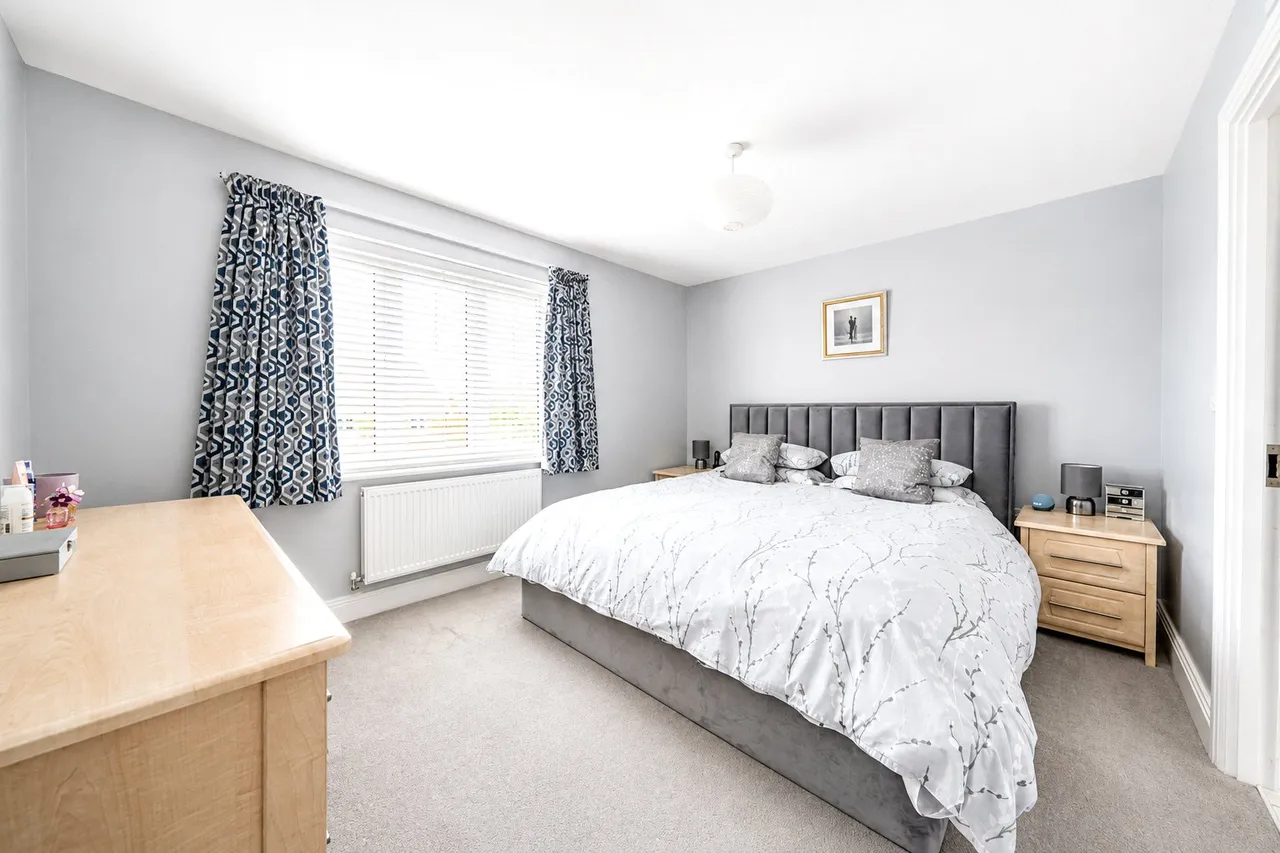 Wadebridge Rise, Medstead, GU34, photo 9