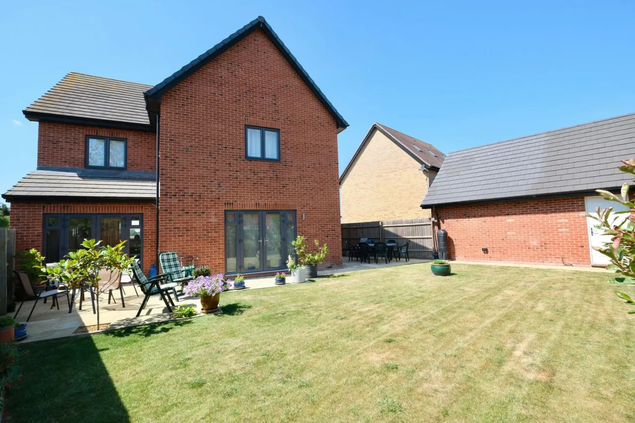 Fyson Way, Warboys, PE28, photo 16