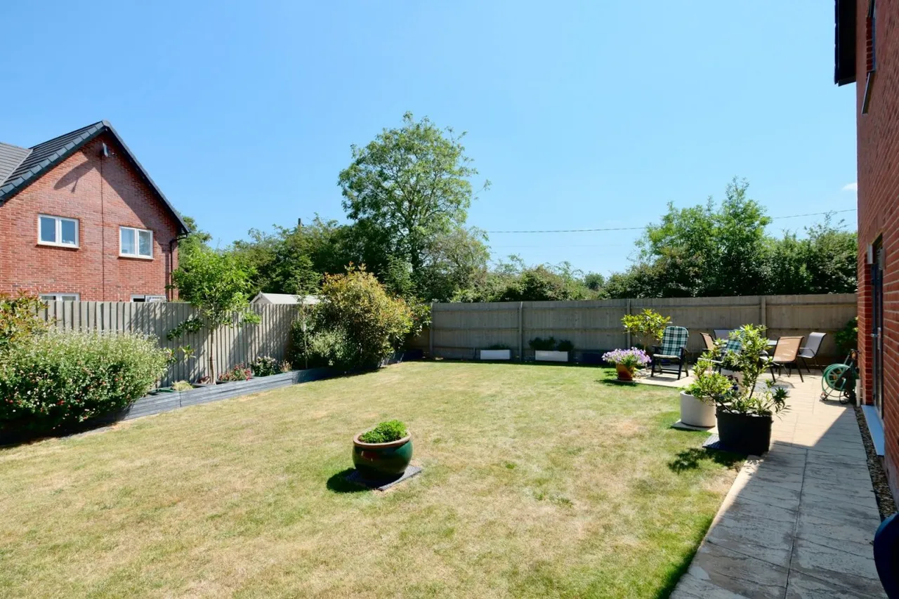 Fyson Way, Warboys, PE28, photo 17