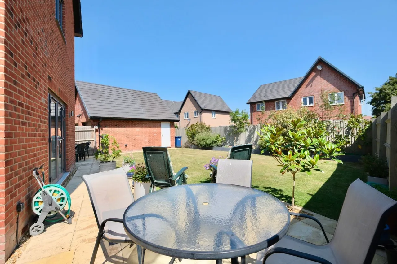 Fyson Way, Warboys, PE28, photo 13