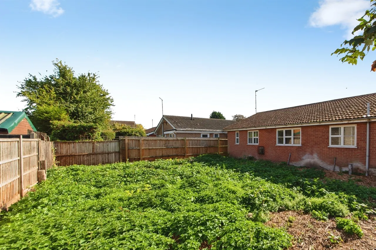 Meadowgate Lane, Spalding, PE11, photo 15