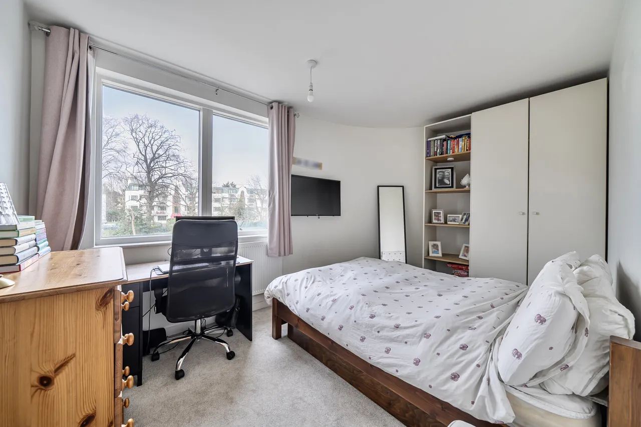 Relph Court, Ealing, W5, photo 9