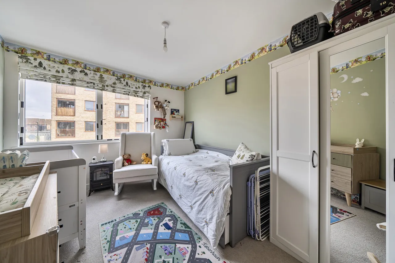 Relph Court, Ealing, W5, photo 10