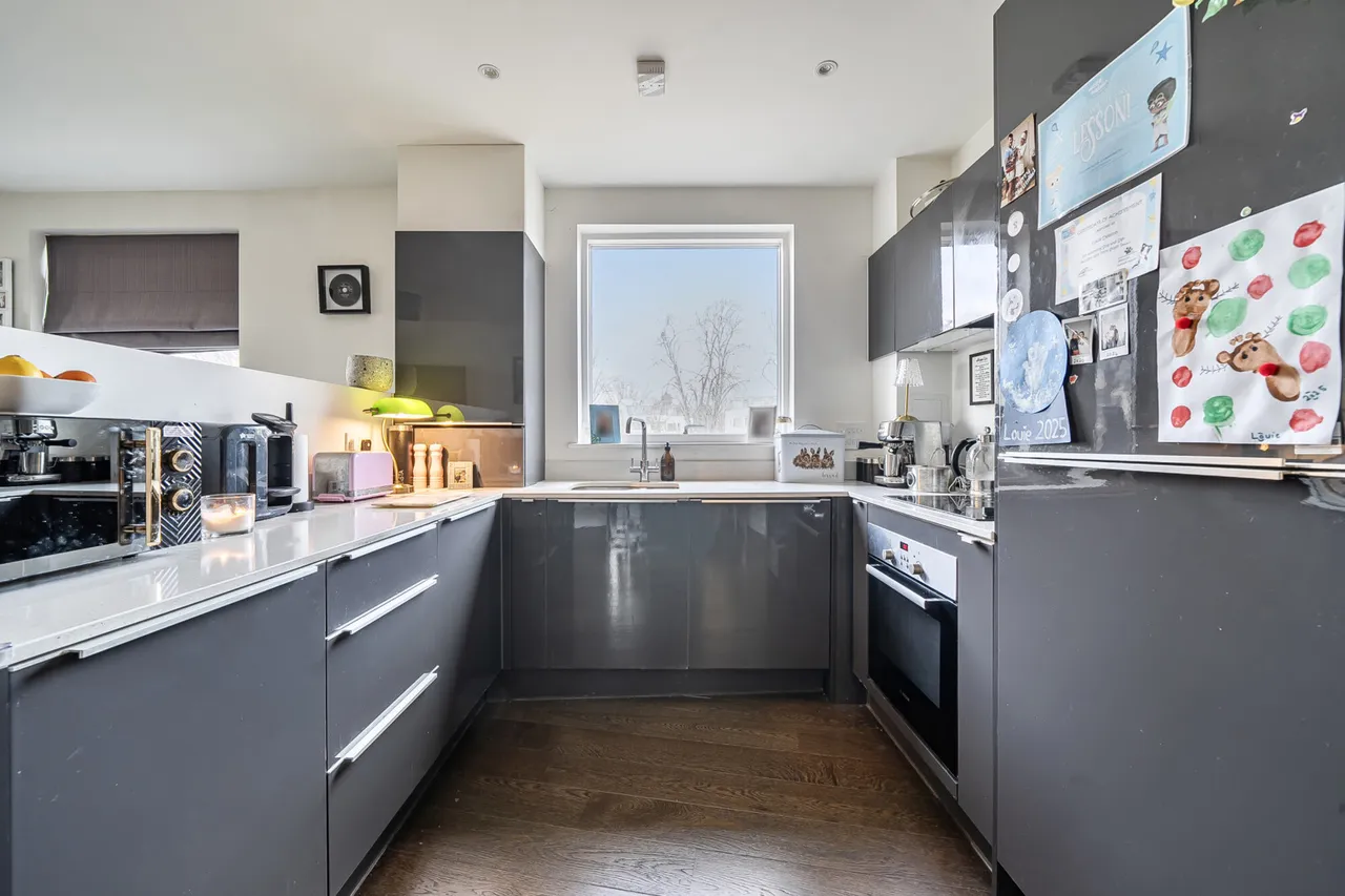 Relph Court, Ealing, W5, photo 4