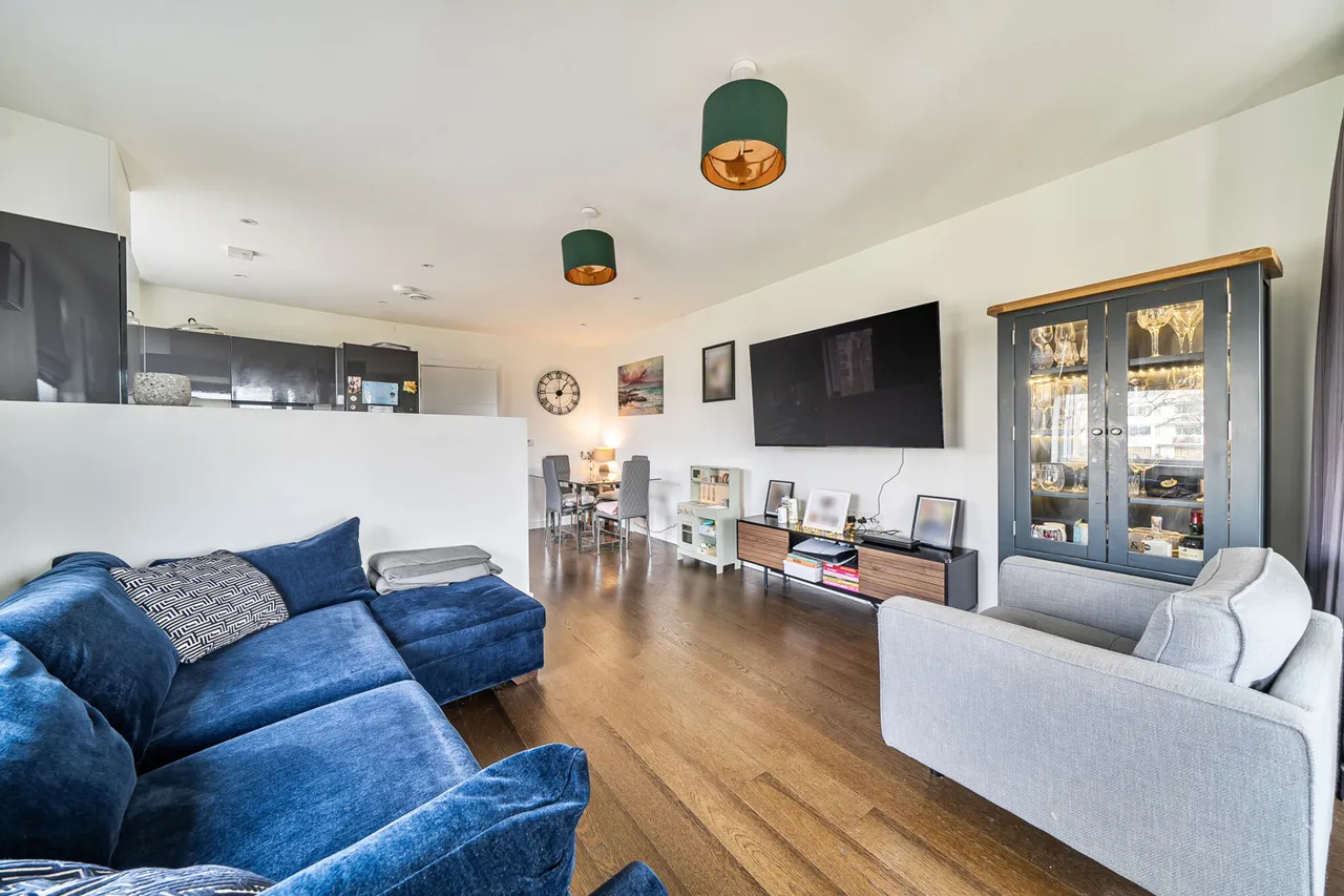 Relph Court, Ealing, W5, photo 3