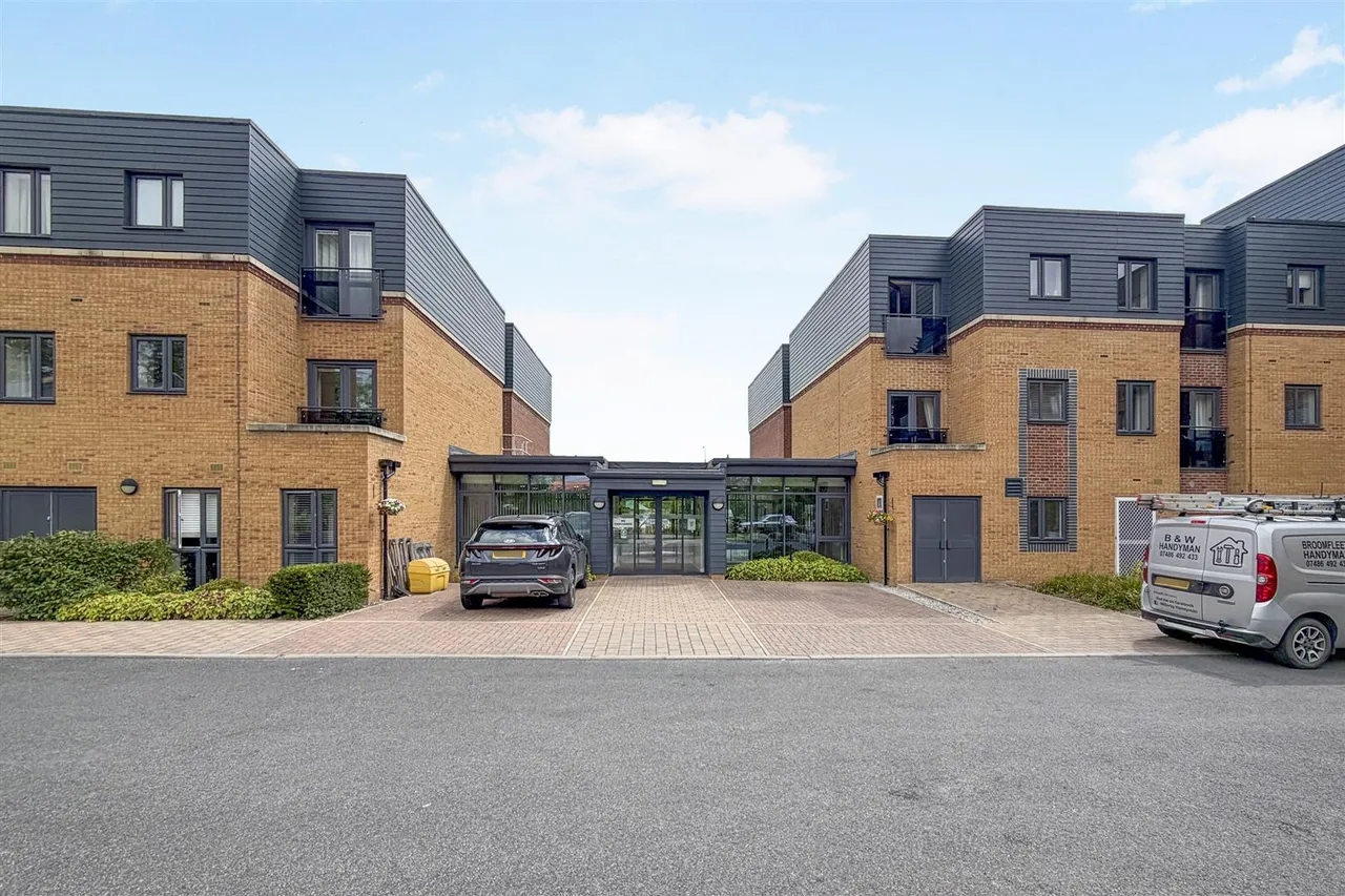 Field Close, Cottingham, HU16, photo 9