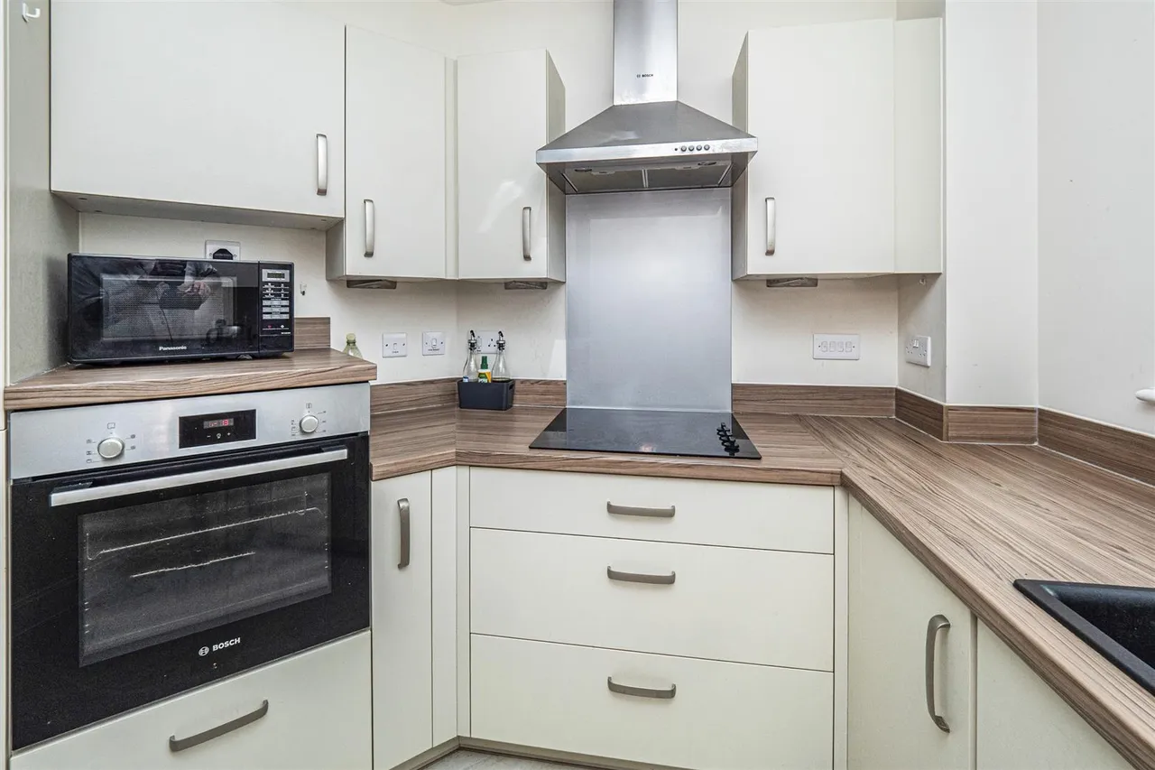 Field Close, Cottingham, HU16, photo 20