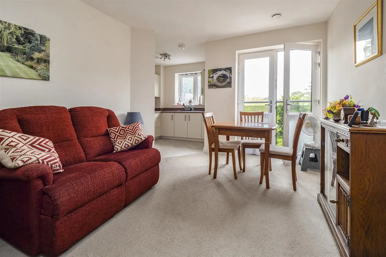 Field Close, Cottingham, HU16, photo 26