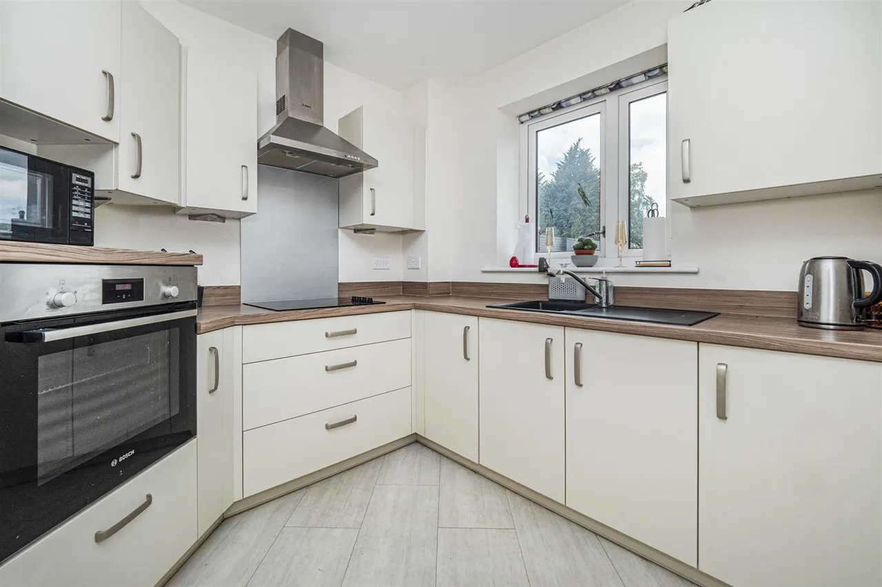 Field Close, Cottingham, HU16, photo 5