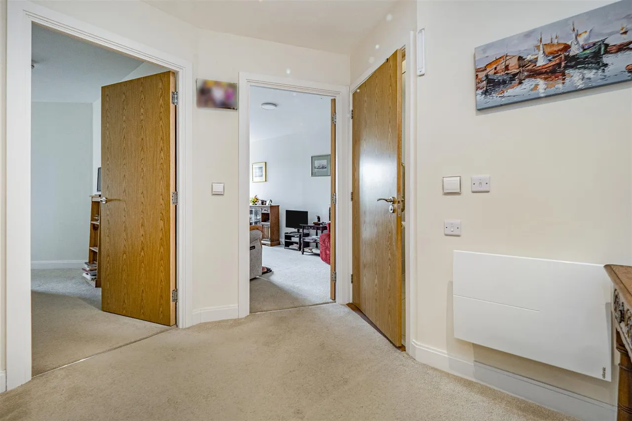Field Close, Cottingham, HU16, photo 13
