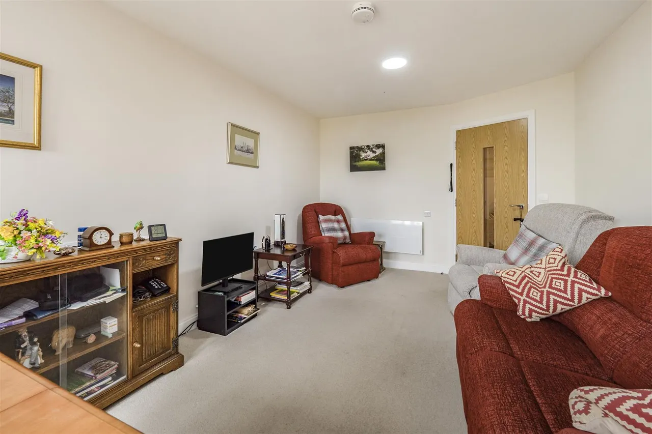 Field Close, Cottingham, HU16, photo 27
