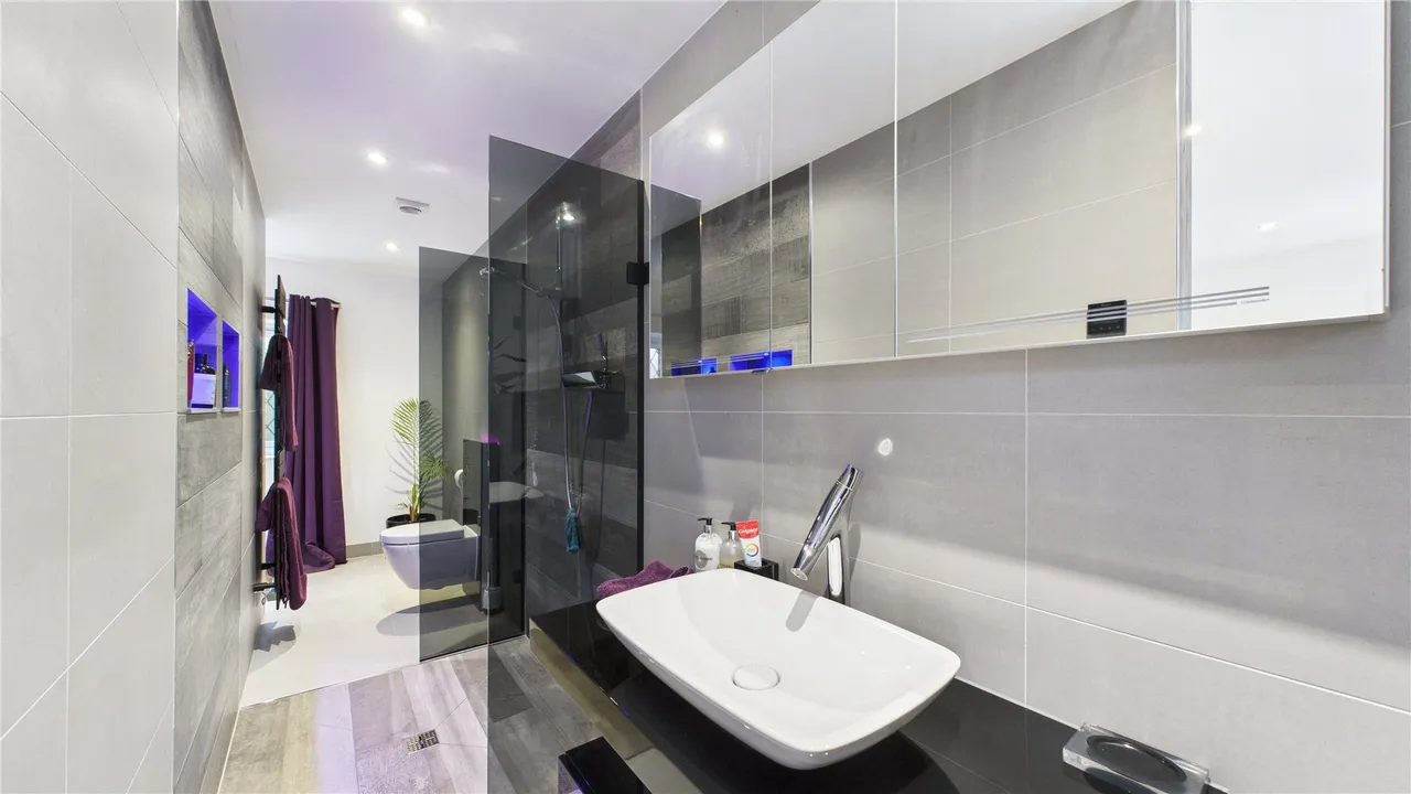 Shrublands Drive, Lightwater, GU18, photo 12