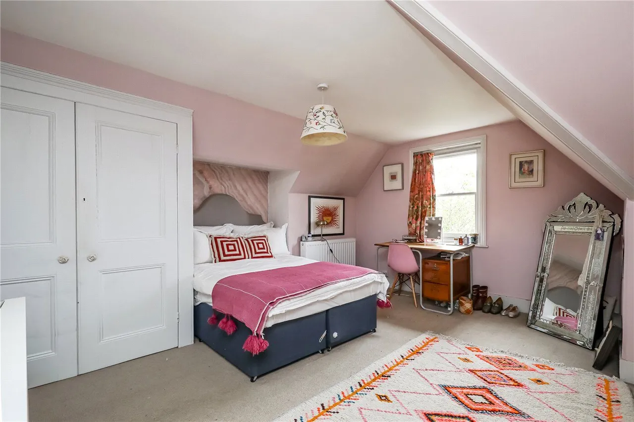 Avenue Crescent, London, W3, photo 7