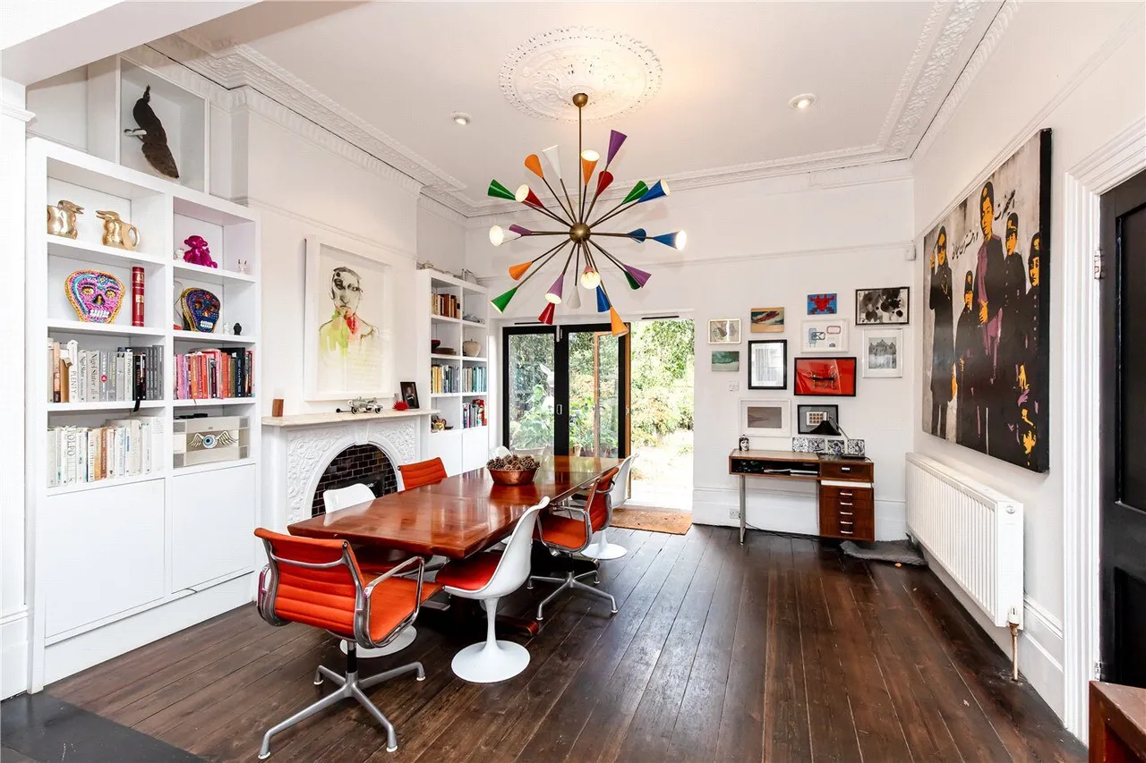 Avenue Crescent, London, W3, photo 41