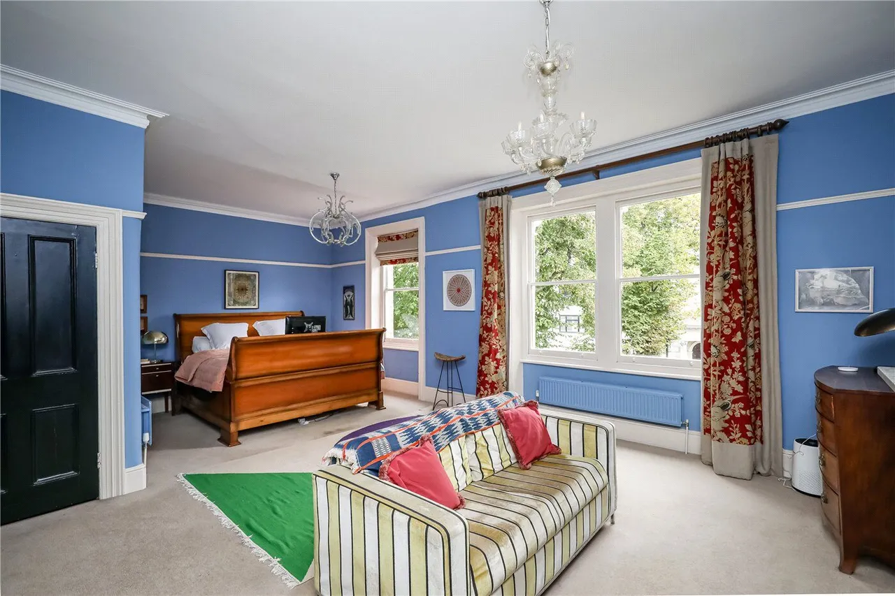 Avenue Crescent, London, W3, photo 4