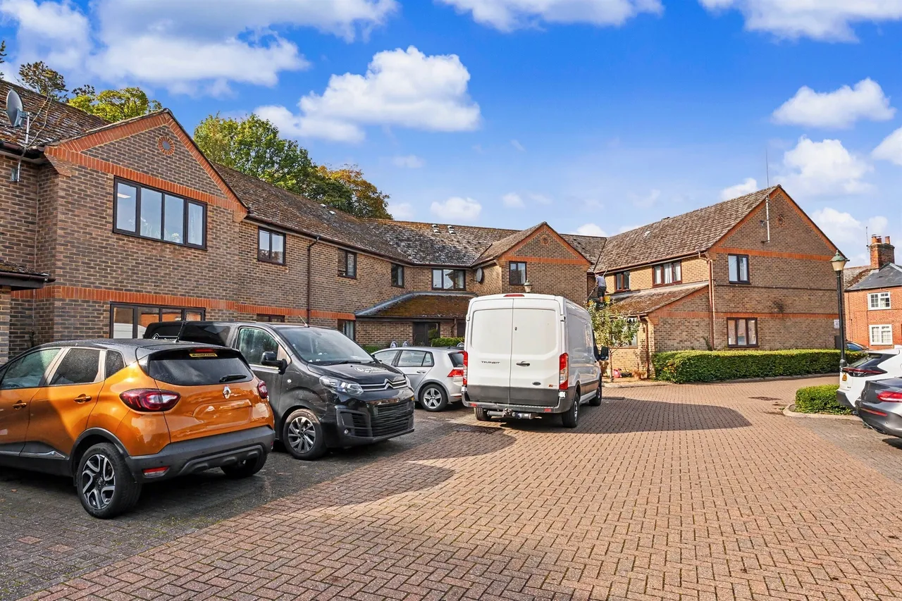 King Street, Tring, HP23, photo 16