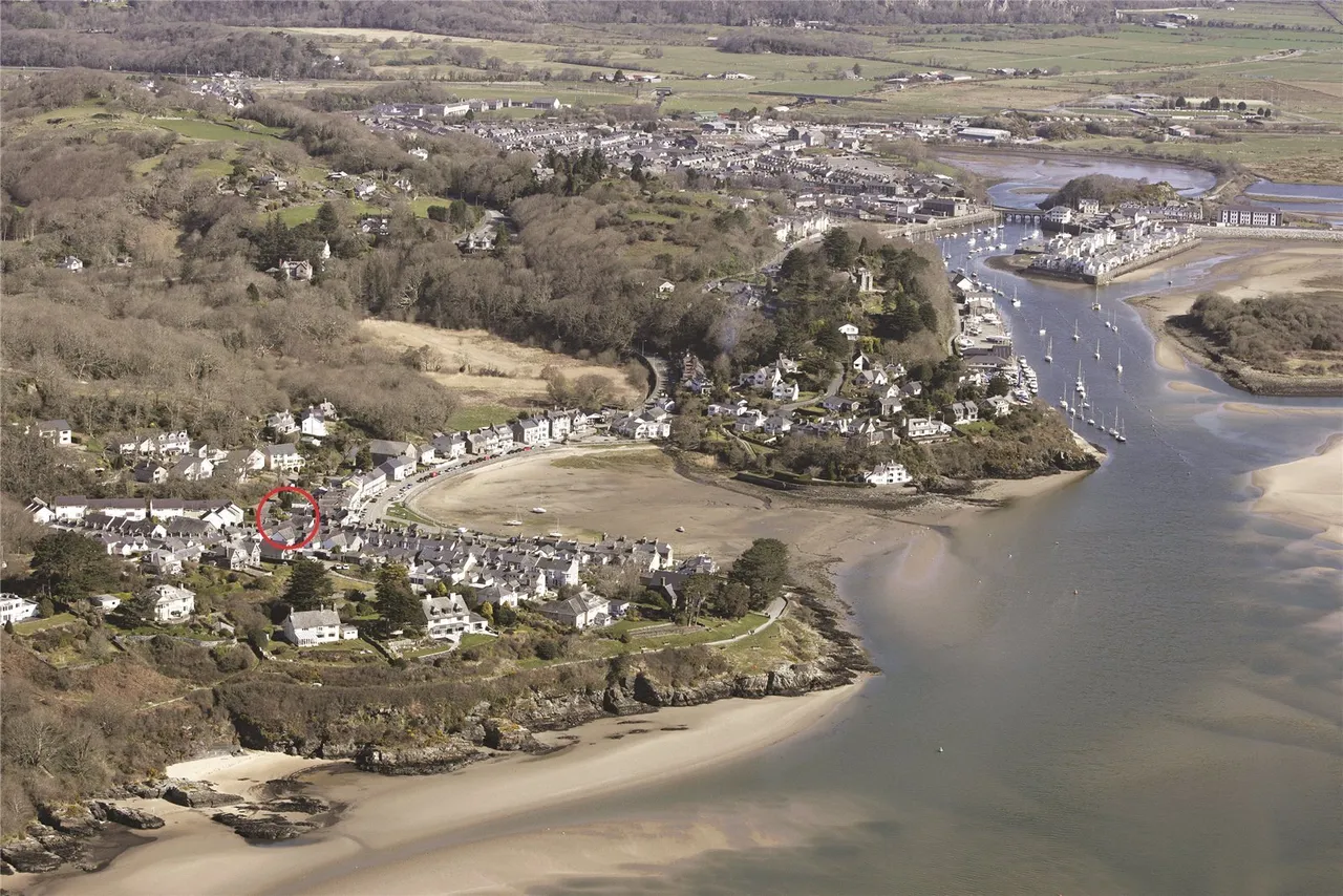 Mersey Street, Borth-y-Gest, LL49, photo 2