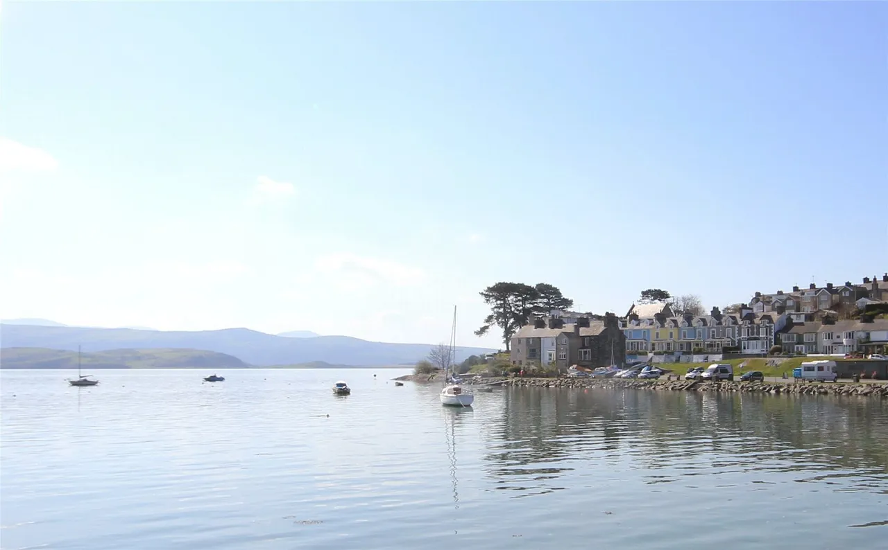 Mersey Street, Borth-y-Gest, LL49, photo 22