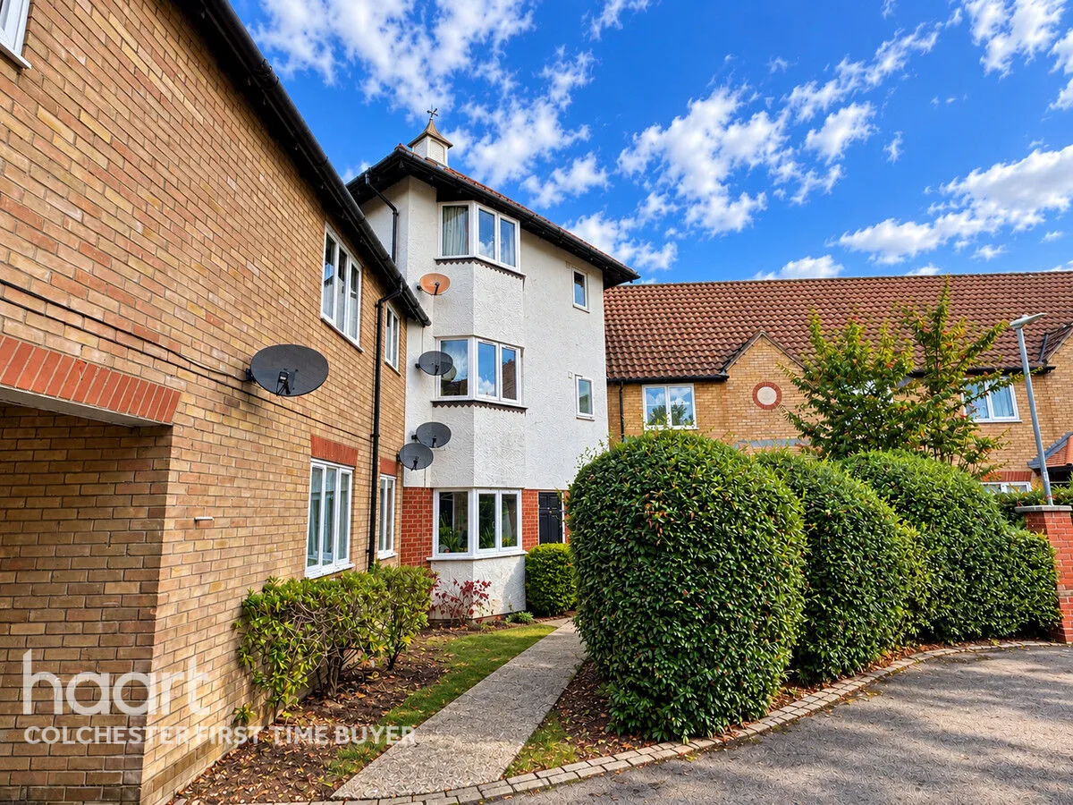 1 bed flat for sale, Dale Close, Colchester, CO3