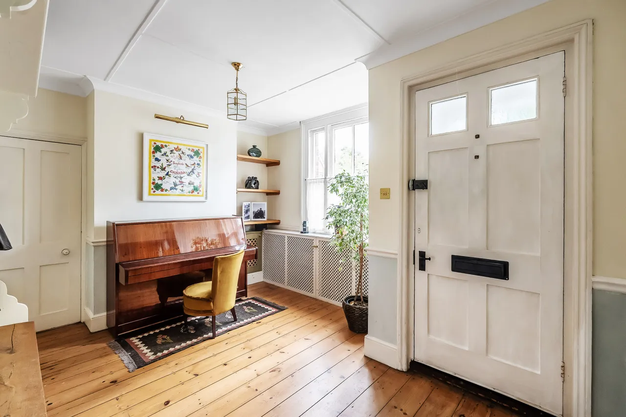 High Street, Limpsfield, RH8, photo 8