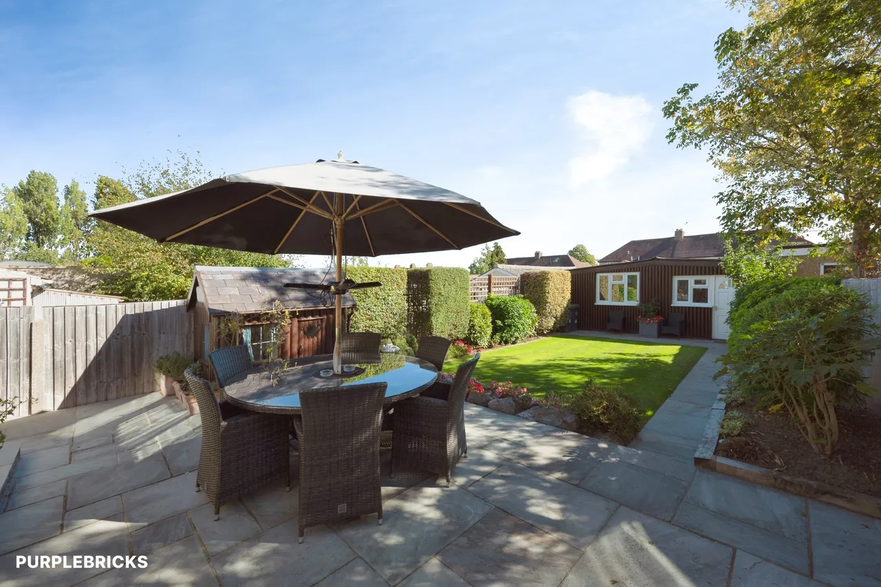 Hemsby Road, Chessington, KT9, photo 38