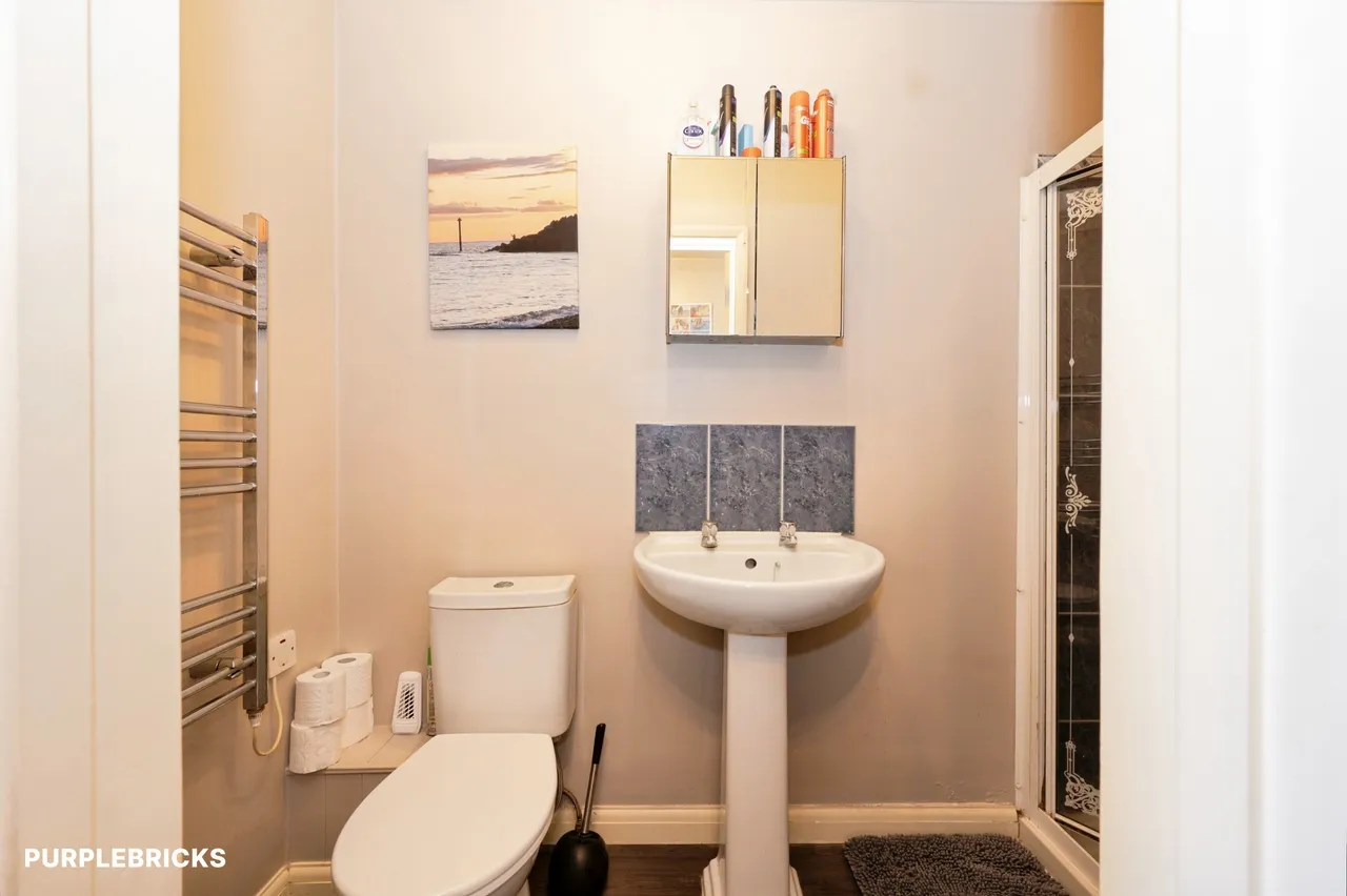 Hemsby Road, Chessington, KT9, photo 20