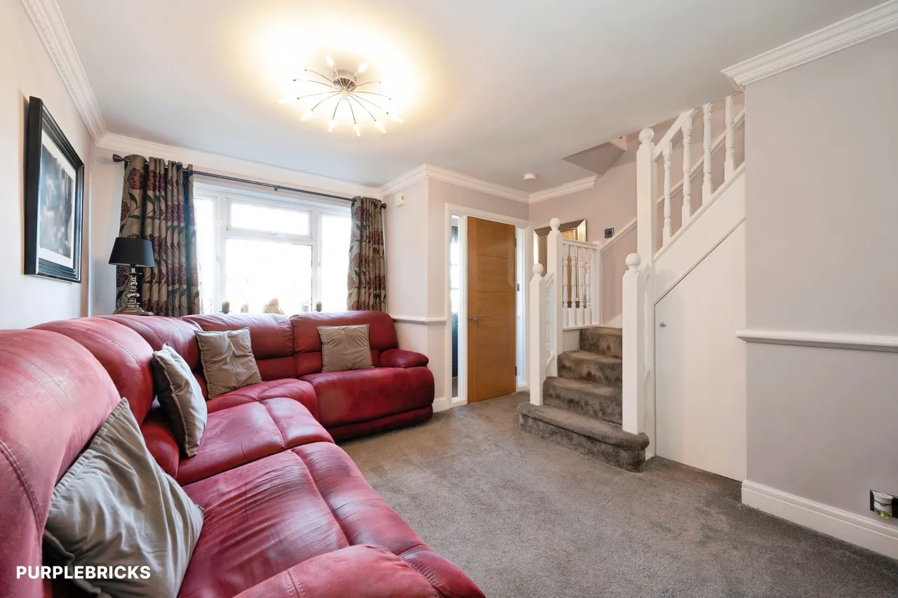 Hemsby Road, Chessington, KT9, photo 5
