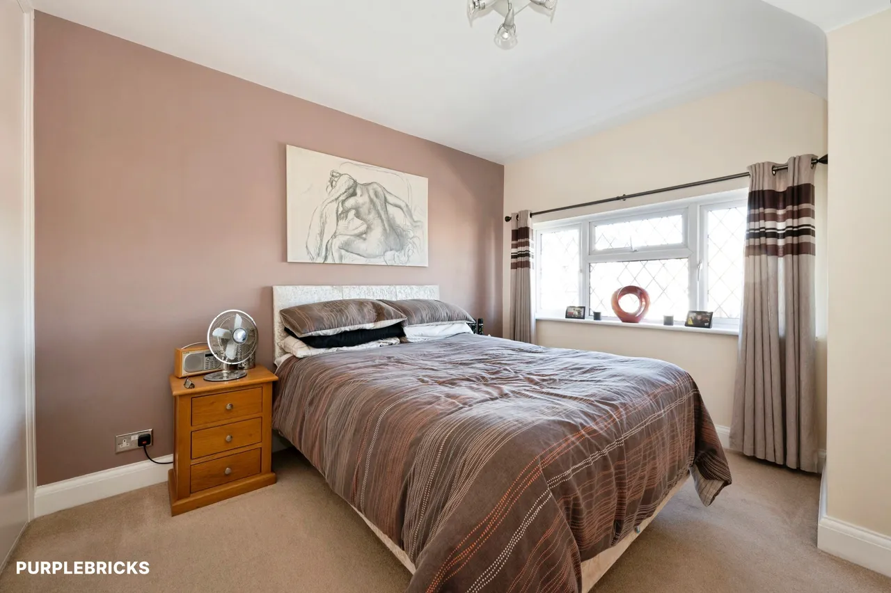 Hemsby Road, Chessington, KT9, photo 22