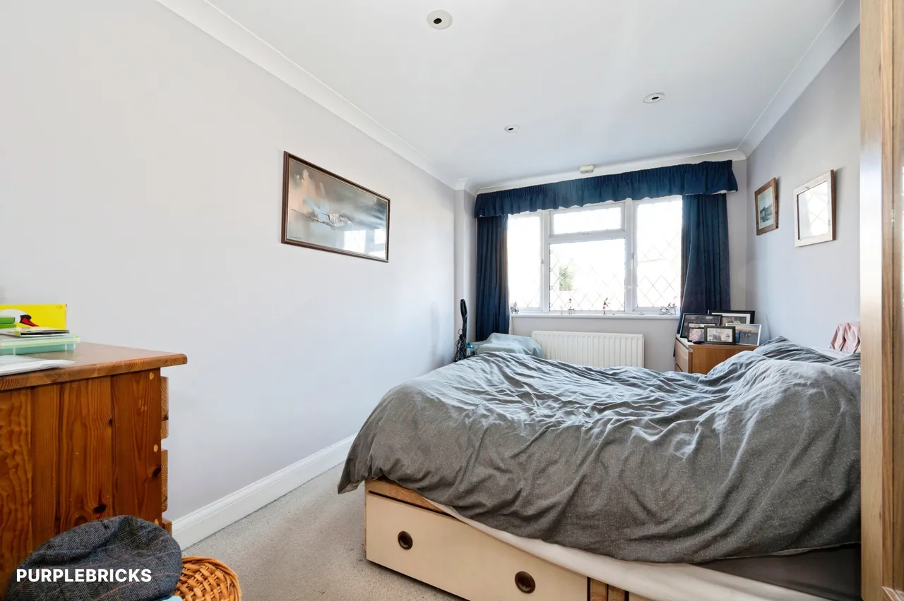 Hemsby Road, Chessington, KT9, photo 18