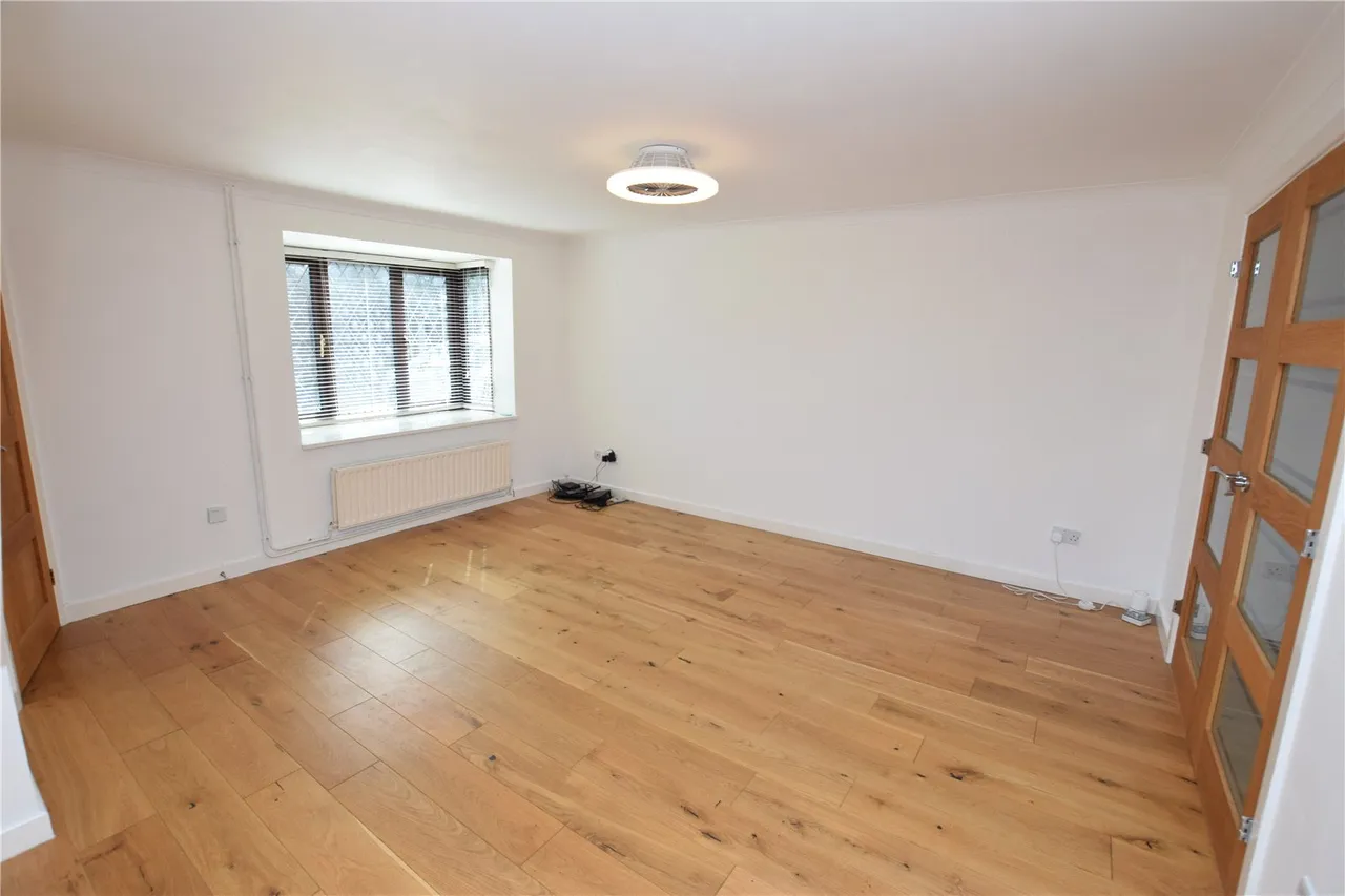 The Copse, Farnborough, Hampshire, GU14 0QD, photo 3
