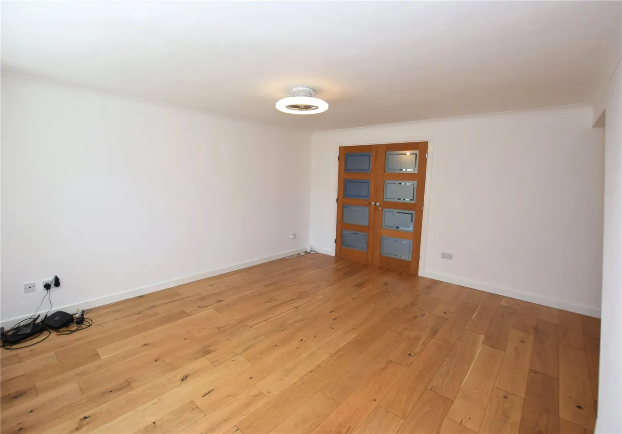 The Copse, Farnborough, Hampshire, GU14 0QD, photo 11