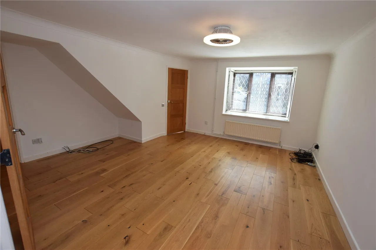 The Copse, Farnborough, Hampshire, GU14 0QD, photo 10