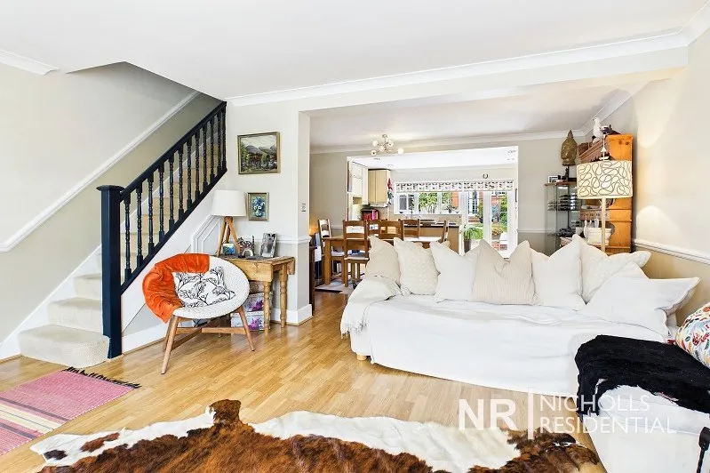 Hartfield Road, Chessington, KT9, photo 5