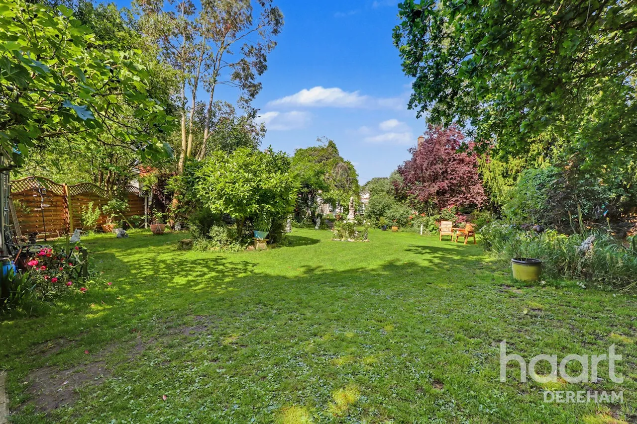 Watton Road, Swaffham, PE37, photo 44