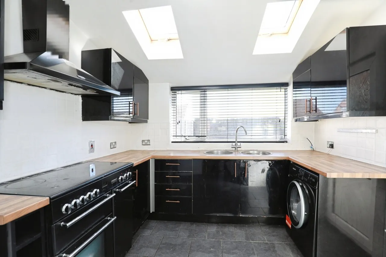 Buxton Avenue, Crewe, Cheshire, CW1, photo 7