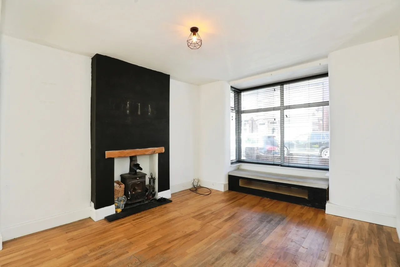 Buxton Avenue, Crewe, Cheshire, CW1, photo 2
