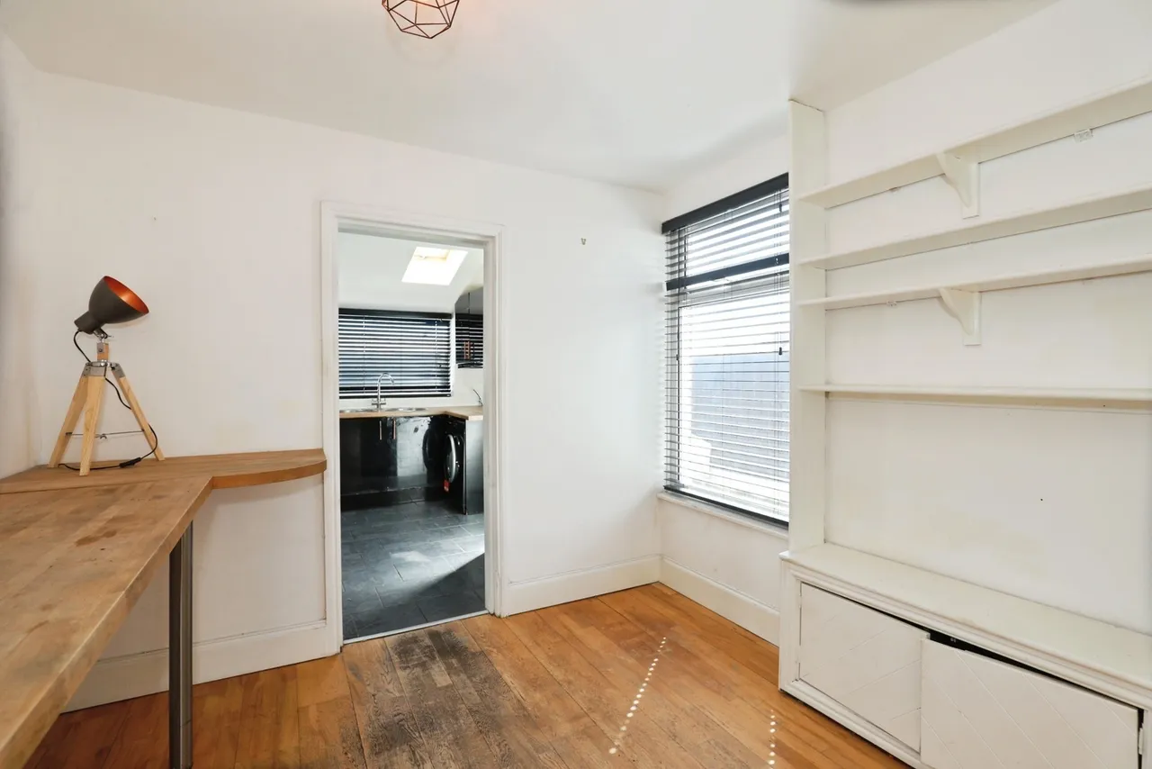 Buxton Avenue, Crewe, Cheshire, CW1, photo 5
