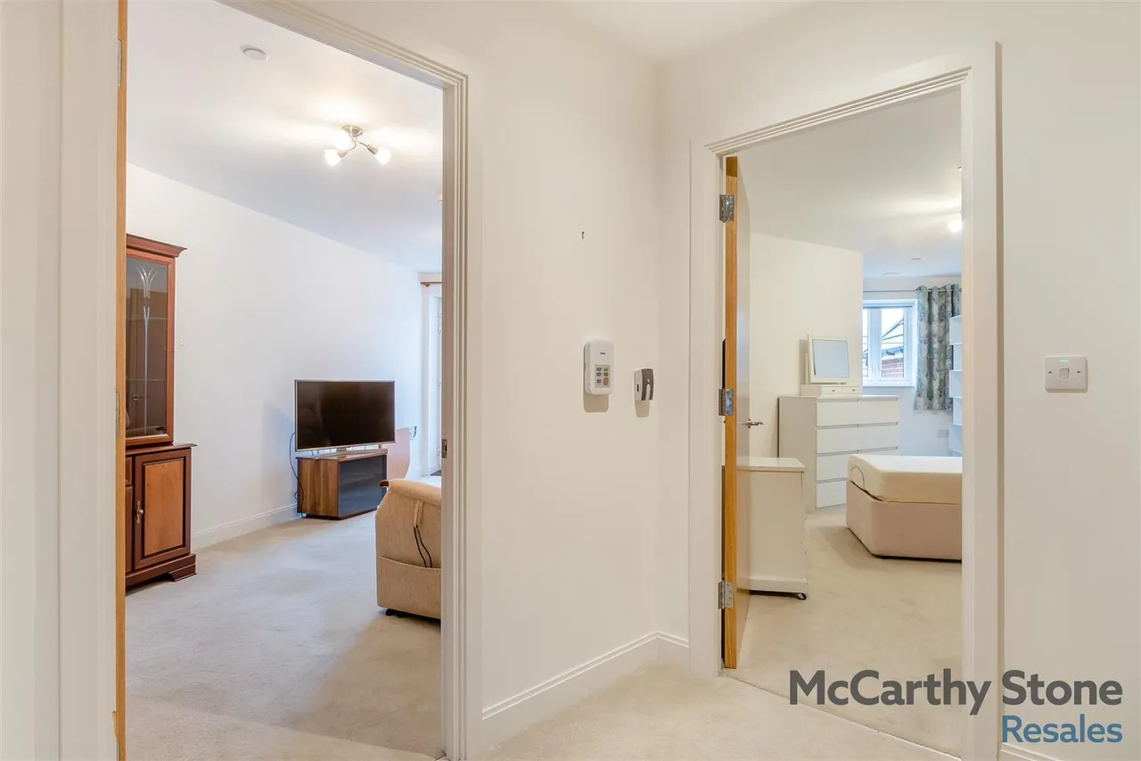 London Road, Knebworth, SG3, photo 15